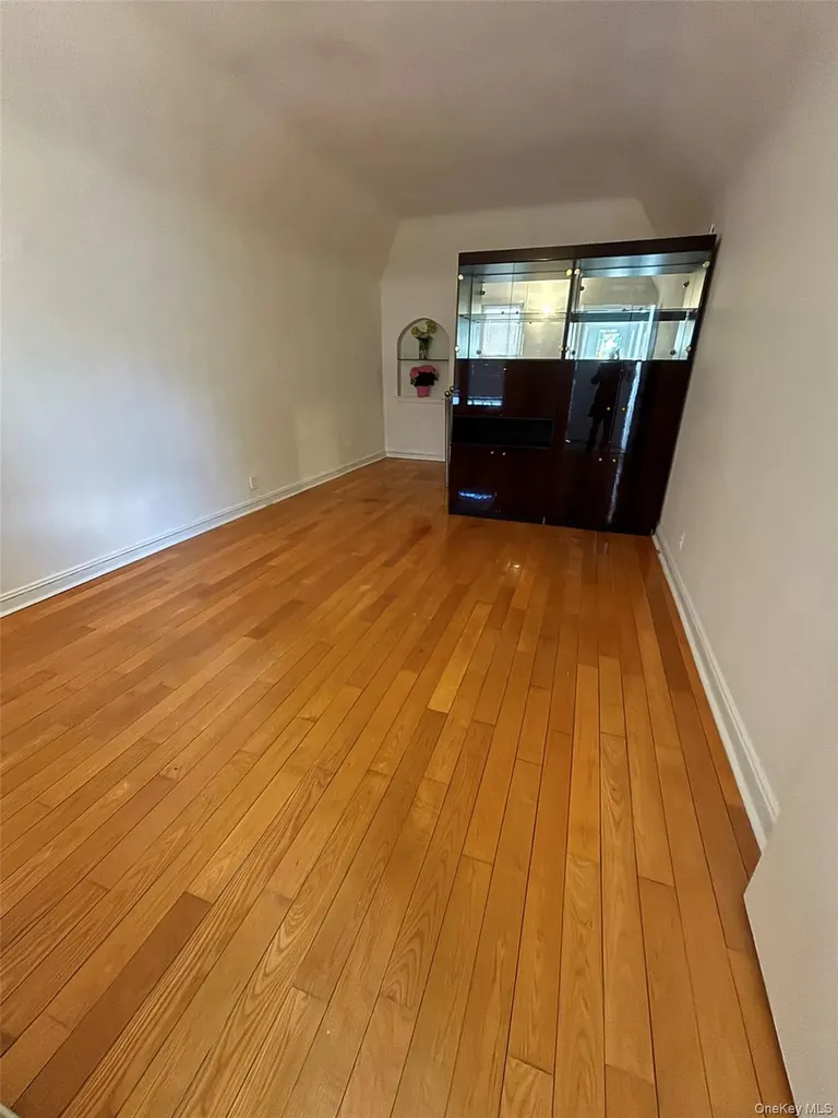 60-03 146th Street Flushing NY 11355