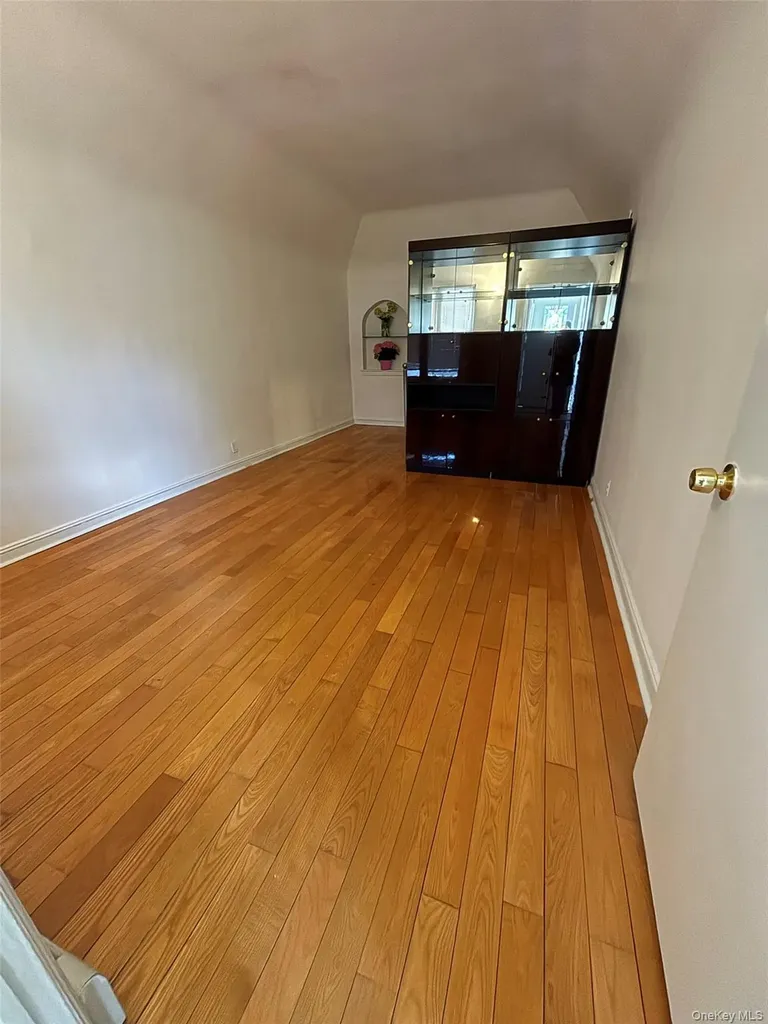 60-03 146th Street Flushing NY 11355