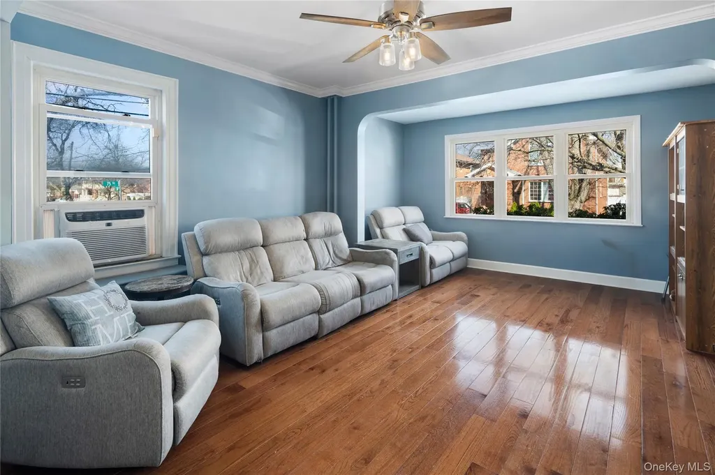 7526 166th Street Fresh Meadows NY 11366