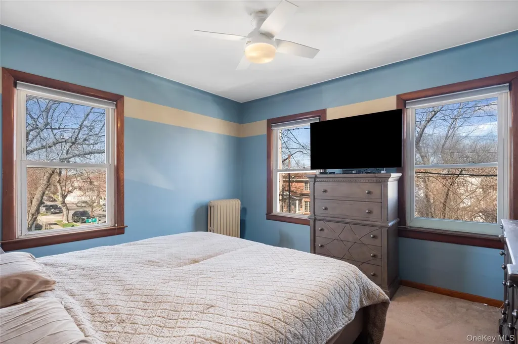 7526 166th Street Fresh Meadows NY 11366