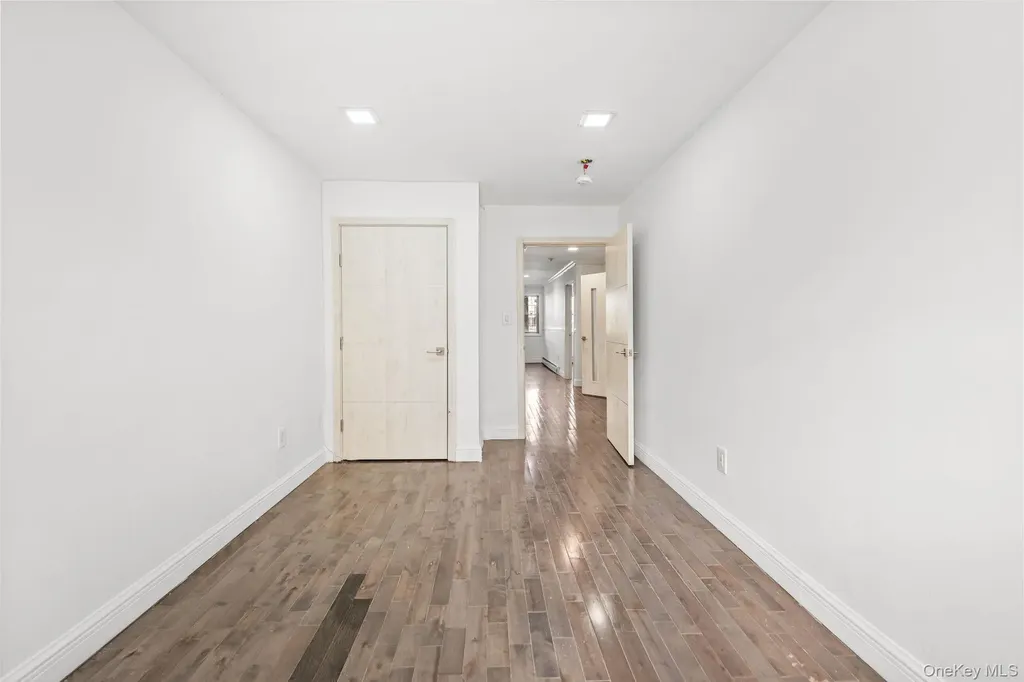 4828 Barnes Avenue Bronx NY 10470