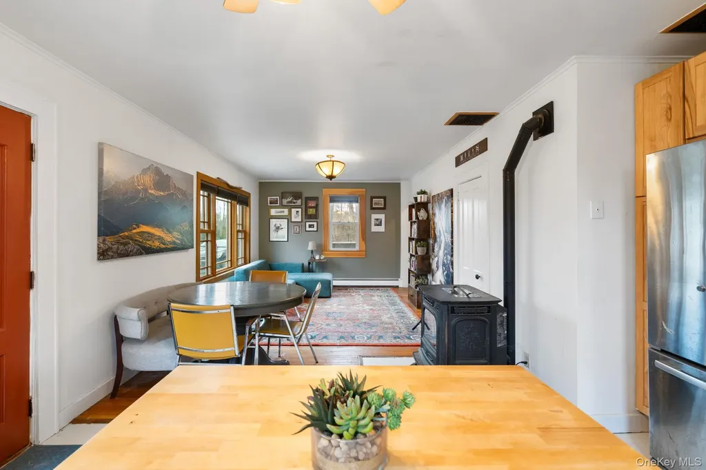 4721 State Route 9g Germantown NY 12526