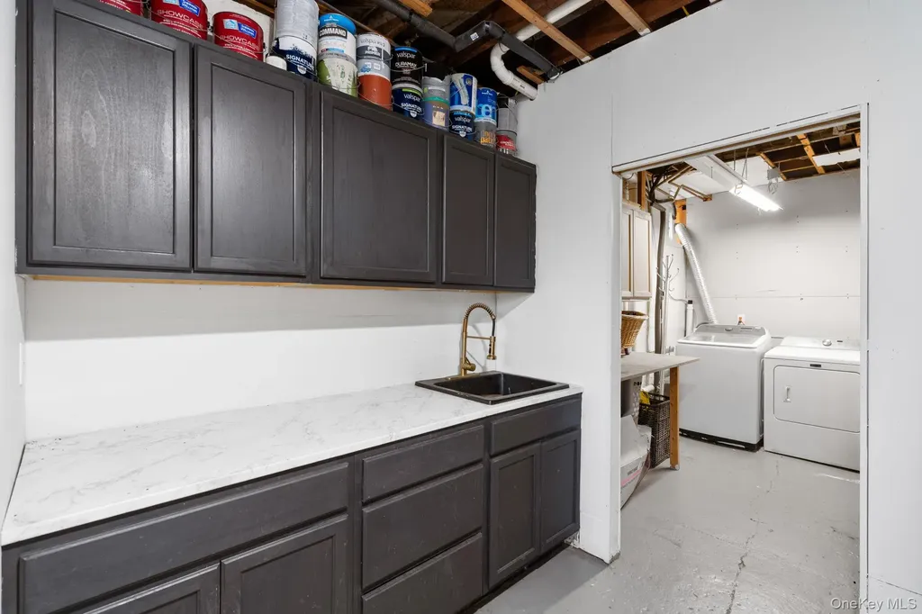 4721 State Route 9g Germantown NY 12526