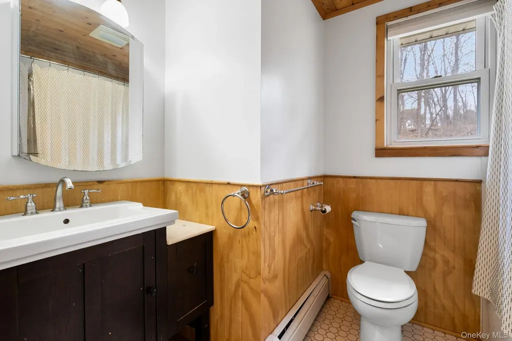 4721 State Route 9g Germantown NY 12526