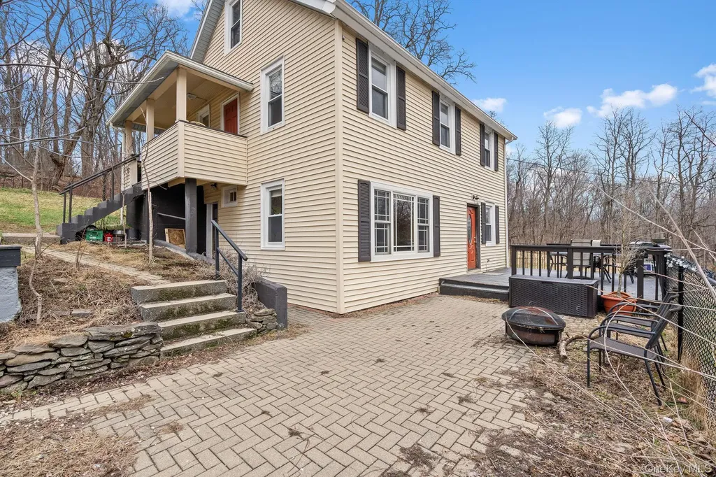 4721 State Route 9g Germantown NY 12526