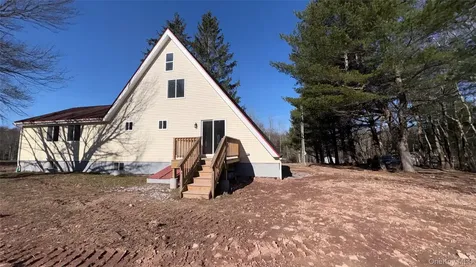 107 Pinewood Road Cochecton NY 12726