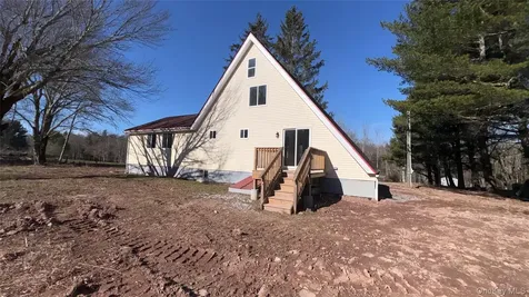 107 Pinewood Road Cochecton NY 12726