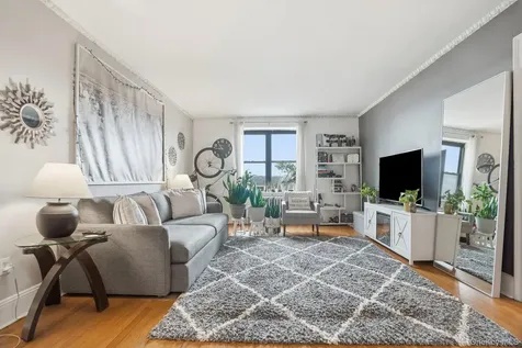 651 N Terrace Avenue Mount Vernon NY 10552