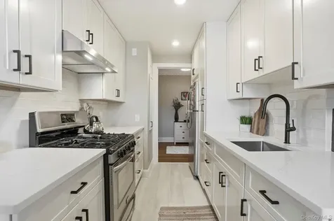 651 N Terrace Avenue Mount Vernon NY 10552