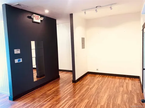 172 E Boston Post Road Mamaroneck NY 10543