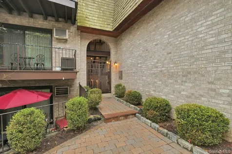 555 Central Park Avenue Scarsdale NY 10583