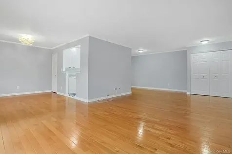 555 Central Park Avenue Scarsdale NY 10583