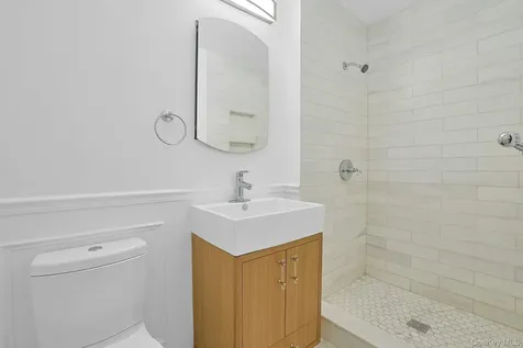 555 Central Park Avenue Scarsdale NY 10583