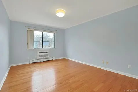 555 Central Park Avenue Scarsdale NY 10583