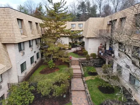 555 Central Park Avenue Scarsdale NY 10583