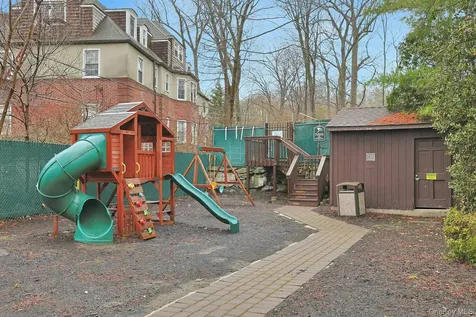 555 Central Park Avenue Scarsdale NY 10583