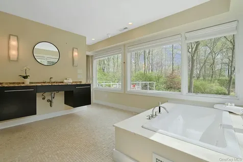 171 Griffen Avenue Scarsdale NY 10583