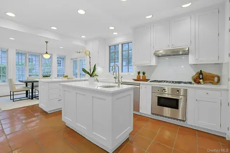 92 Walworth Avenue Scarsdale NY 10583
