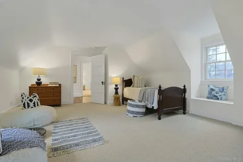 92 Walworth Avenue Scarsdale NY 10583