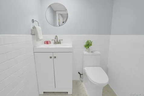 92 Walworth Avenue Scarsdale NY 10583