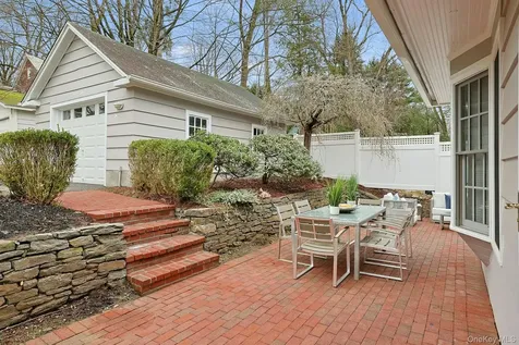92 Walworth Avenue Scarsdale NY 10583