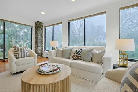 92 Walworth Avenue Scarsdale NY 10583