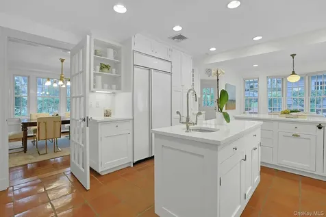 92 Walworth Avenue Scarsdale NY 10583