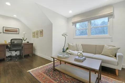 22 Leatherstocking Lane Scarsdale NY 10583