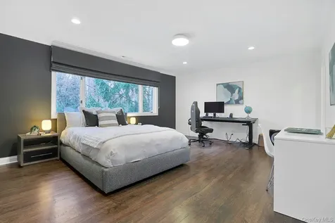 22 Leatherstocking Lane Scarsdale NY 10583