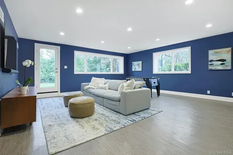 22 Leatherstocking Lane Scarsdale NY 10583