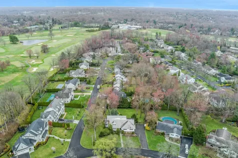 22 Leatherstocking Lane Scarsdale NY 10583