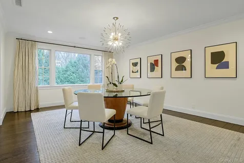 22 Leatherstocking Lane Scarsdale NY 10583