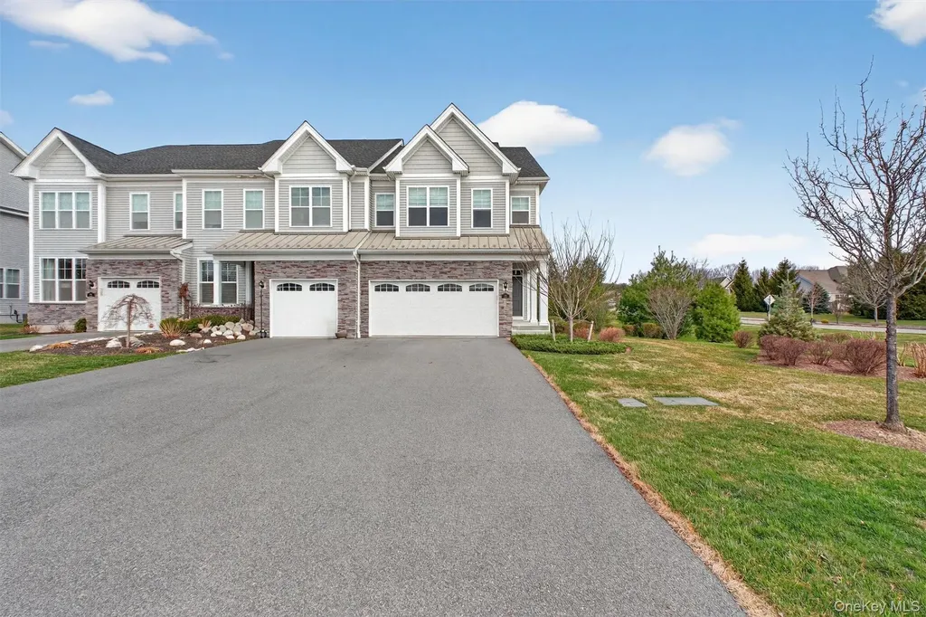 25 Hoffman Road Hopewell Junction NY 12533
