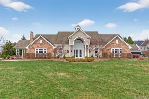 25 Hoffman Road Hopewell Junction NY 12533