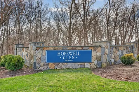 25 Hoffman Road Hopewell Junction NY 12533
