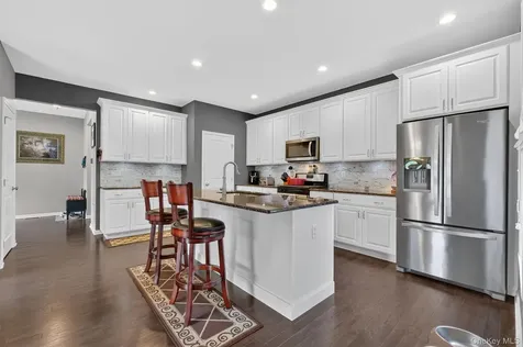 25 Hoffman Road Hopewell Junction NY 12533