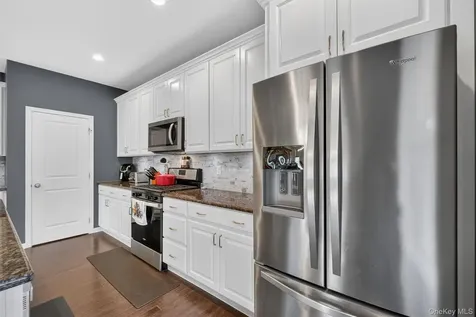 25 Hoffman Road Hopewell Junction NY 12533