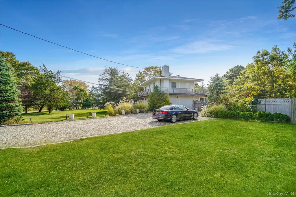 3 Jefferson Avenue Hampton Bays NY 11946