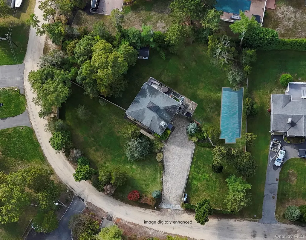 3 Jefferson Avenue Hampton Bays NY 11946