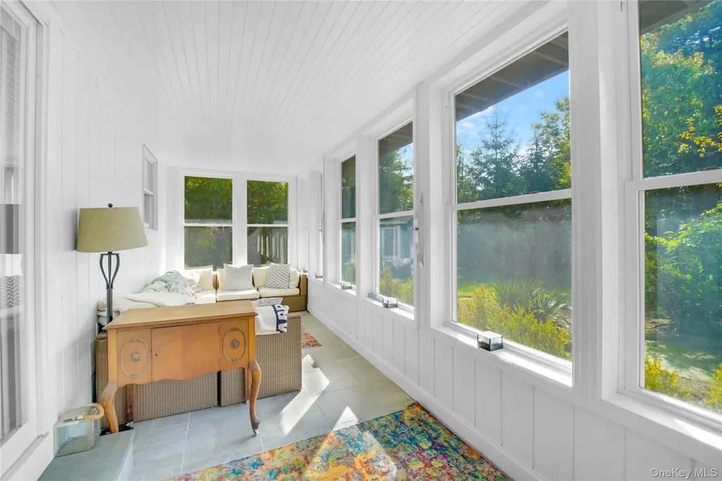 3 Jefferson Avenue Hampton Bays NY 11946