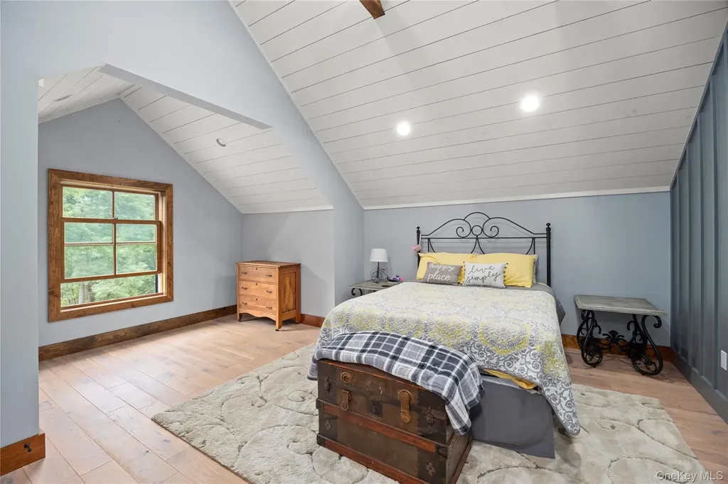 5988 Route 9h Claverack NY 12534