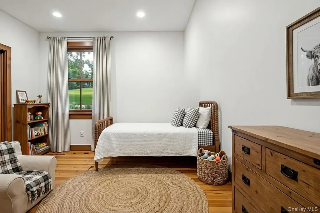 5988 Route 9h Claverack NY 12534