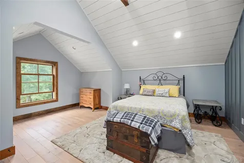 5988 Route 9h Claverack NY 12534