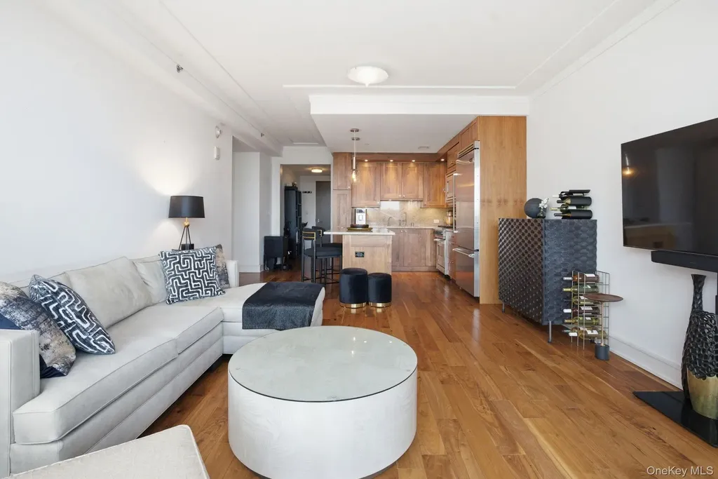5 Renaissance Square White Plains NY 10601