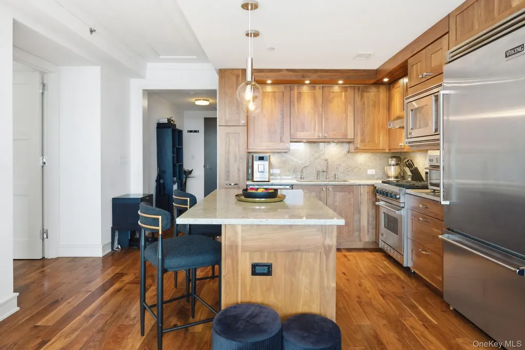 5 Renaissance Square White Plains NY 10601