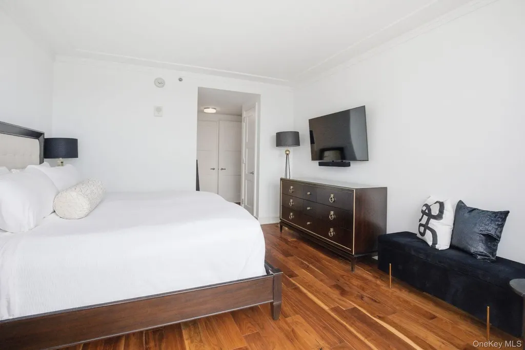 5 Renaissance Square White Plains NY 10601