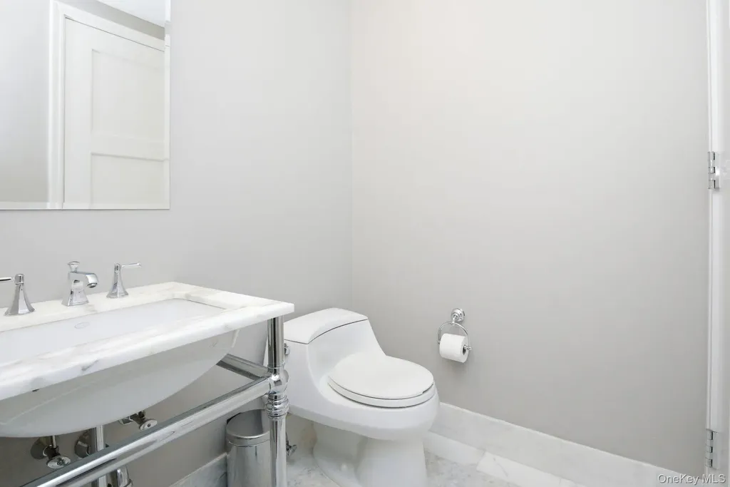 5 Renaissance Square White Plains NY 10601