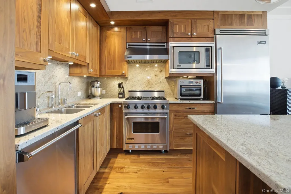5 Renaissance Square White Plains NY 10601