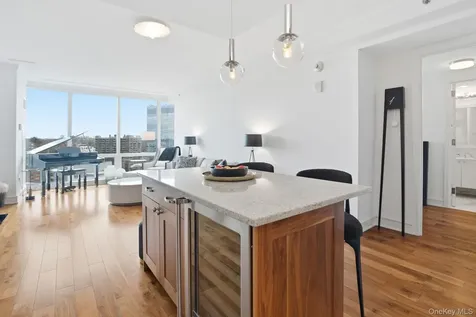 5 Renaissance Square White Plains NY 10601