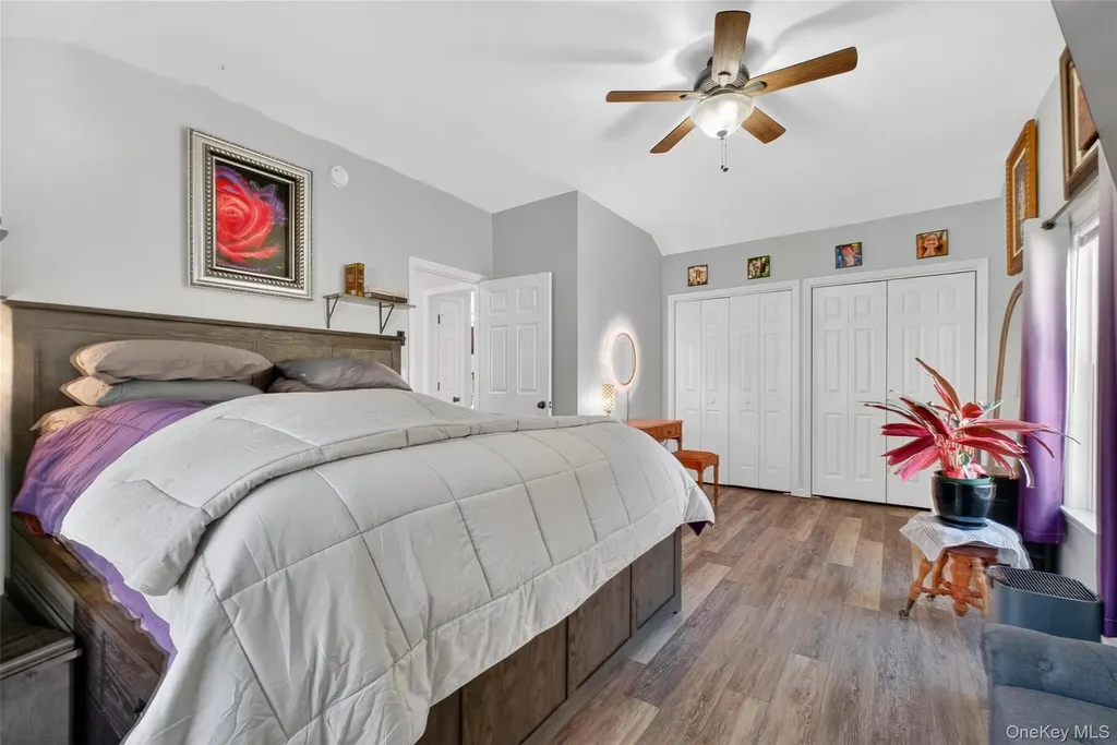 24 Coachlight Drive Poughkeepsie NY 12603